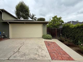 4321 Finley Avenue, Los Angeles, CA 90027