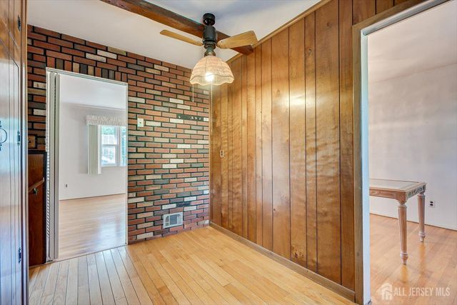 31 Rieder Road, Edison, NJ 08817