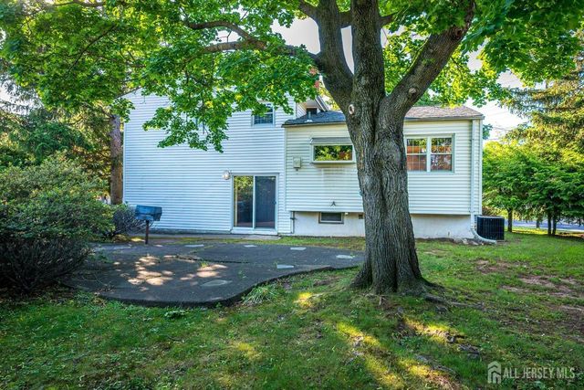 31 Rieder Road, Edison, NJ 08817