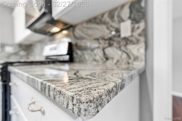 13515 Lenmoore Road, Van Buren Charter Township, MI 48111