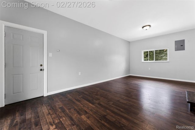 13515 Lenmoore Road, Van Buren Charter Township, MI 48111