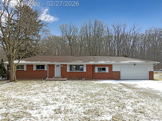 13515 Lenmoore Road, Van Buren Charter Township, MI 48111