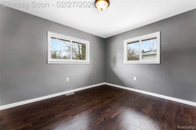 13515 Lenmoore Road, Van Buren Charter Township, MI 48111