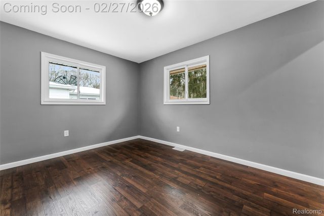 13515 Lenmoore Road, Van Buren Charter Township, MI 48111