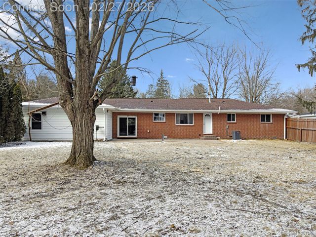 13515 Lenmoore Road, Van Buren Charter Township, MI 48111