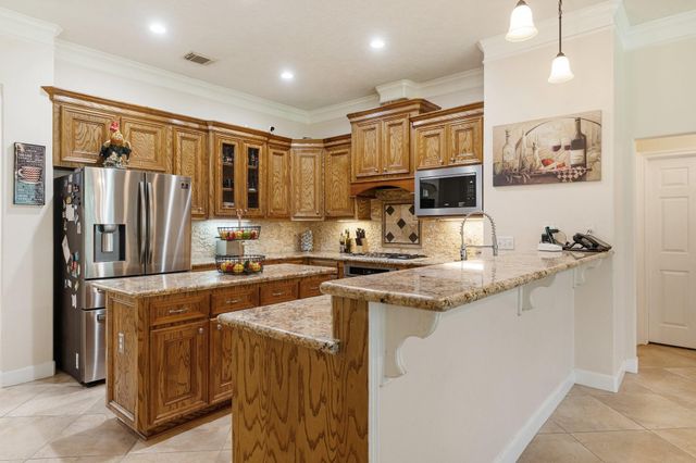 12434 Longmire Way, Conroe, TX 77304