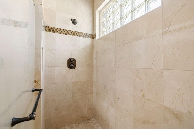 12434 Longmire Way, Conroe, TX 77304