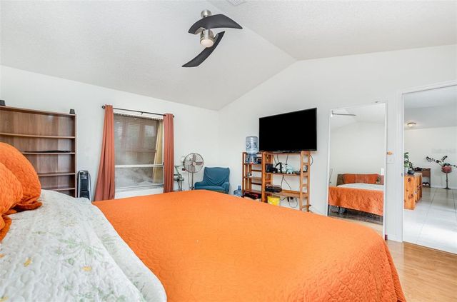 5031 NASSAU CIRCLE 8, Orlando, FL 32808