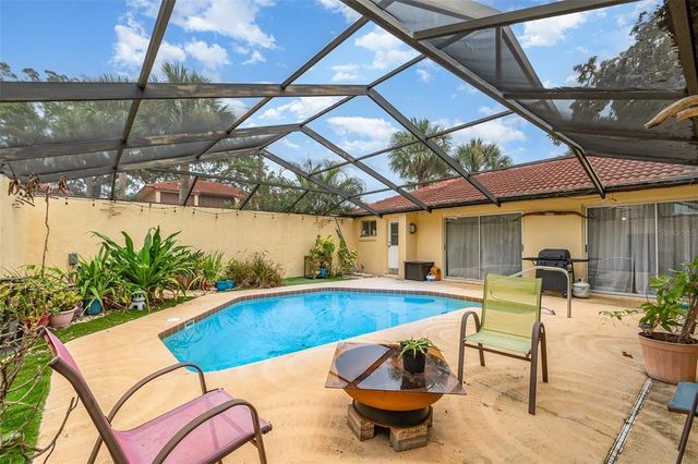 5031 NASSAU CIRCLE 8, Orlando, FL 32808