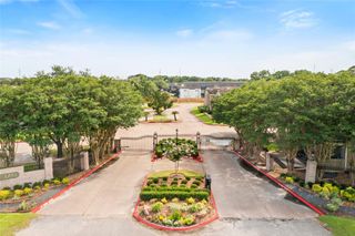 18800 Egret Bay Boulevard 119, Webster, TX 77058
