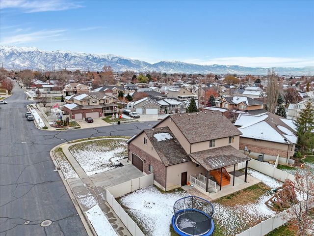 1240 S 1575 W, Syracuse, UT 84075