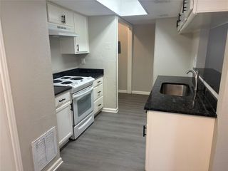 5650 Birchmont Drive B, Houston, TX 77091