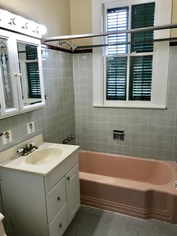 1214 21st Street, Galveston, TX 77550