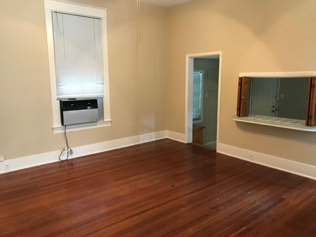 1214 21st Street, Galveston, TX 77550