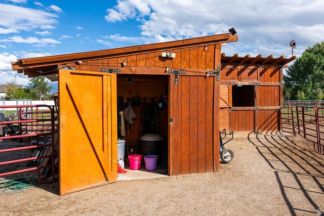 4375 W 1550 S, Syracuse, UT 84075