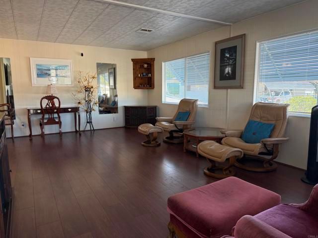 2130 Sunset Drive 70, Vista, CA 92081