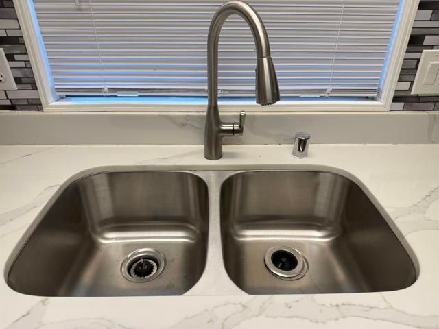 2130 Sunset Drive 70, Vista, CA 92081