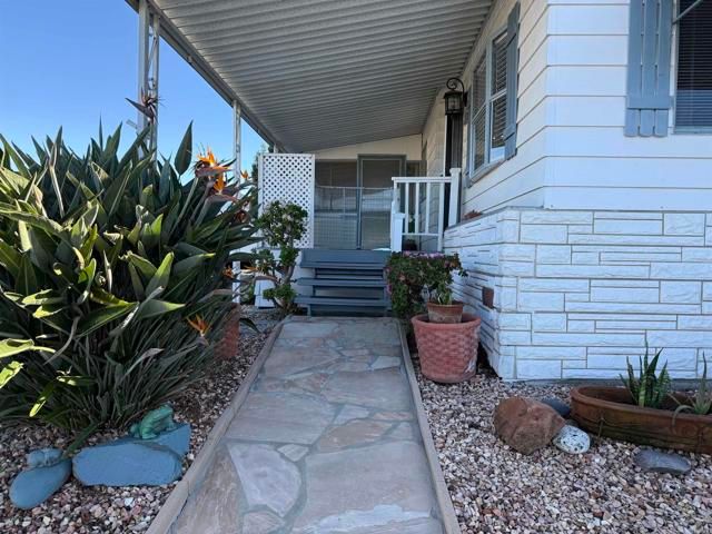 2130 Sunset Drive 70, Vista, CA 92081