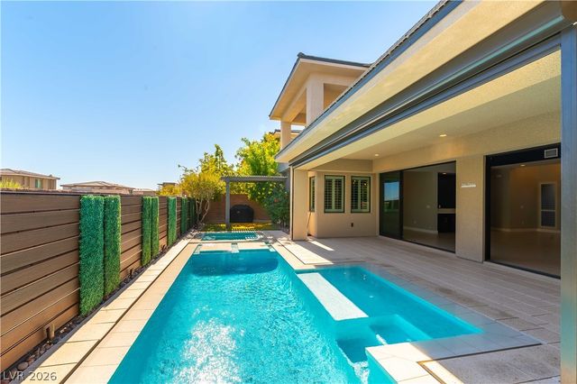 20 Garden Rain Drive, Las Vegas, NV 89135
