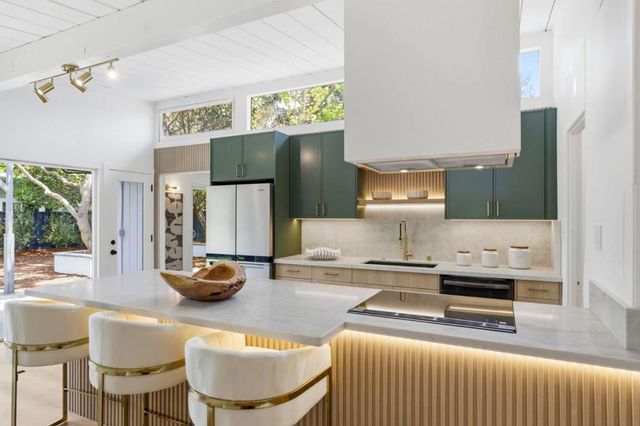4133 Wilkie Way, Palo Alto, CA 94306