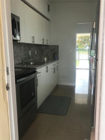 21625 SW 109th Avenue, Miami, FL 33170
