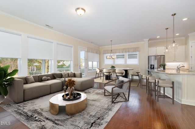 105 Coventry Lane, Chapel Hill, NC 27516