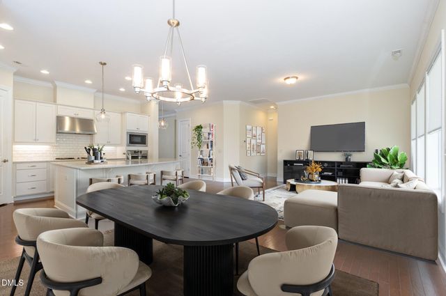 105 Coventry Lane, Chapel Hill, NC 27516