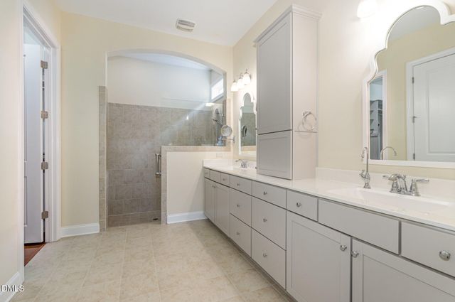 105 Coventry Lane, Chapel Hill, NC 27516