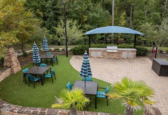 105 Coventry Lane, Chapel Hill, NC 27516