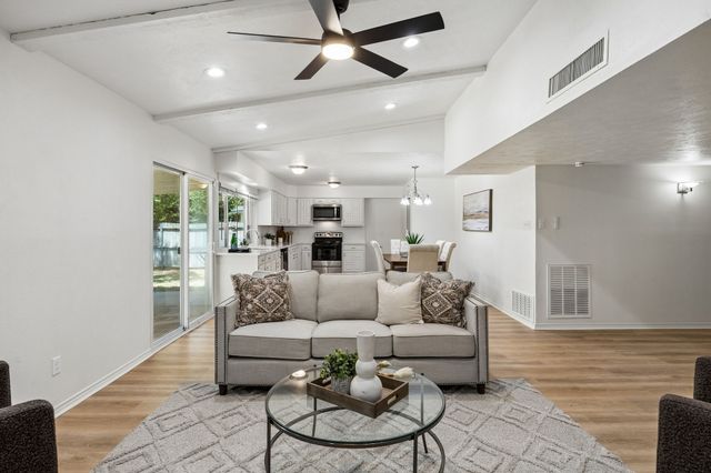 2612 Rush Valley Court, Arlington, TX 76016