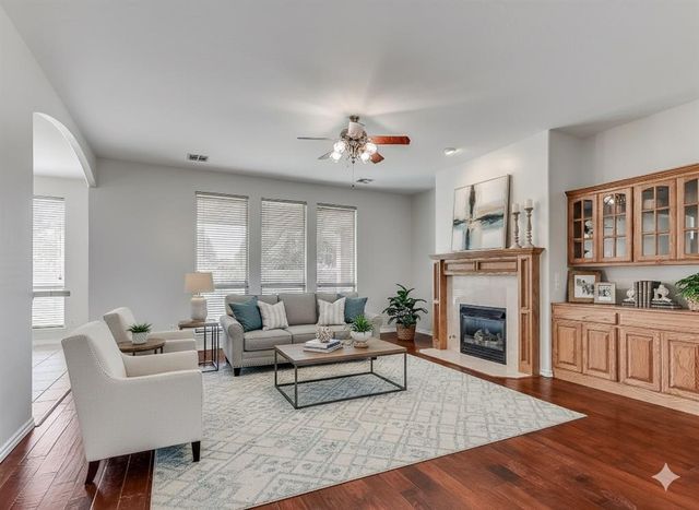 1100 Kingsway Avenue, Yukon, OK 73099