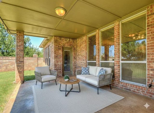 1100 Kingsway Avenue, Yukon, OK 73099