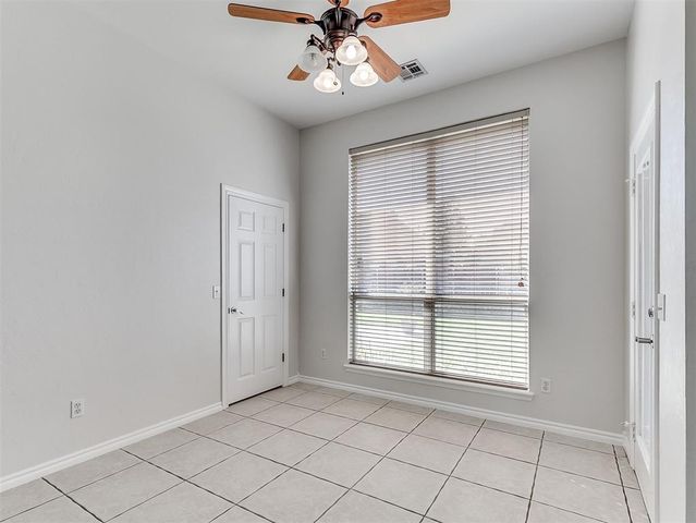 1100 Kingsway Avenue, Yukon, OK 73099