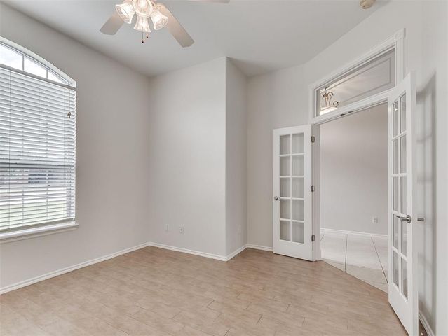 1100 Kingsway Avenue, Yukon, OK 73099