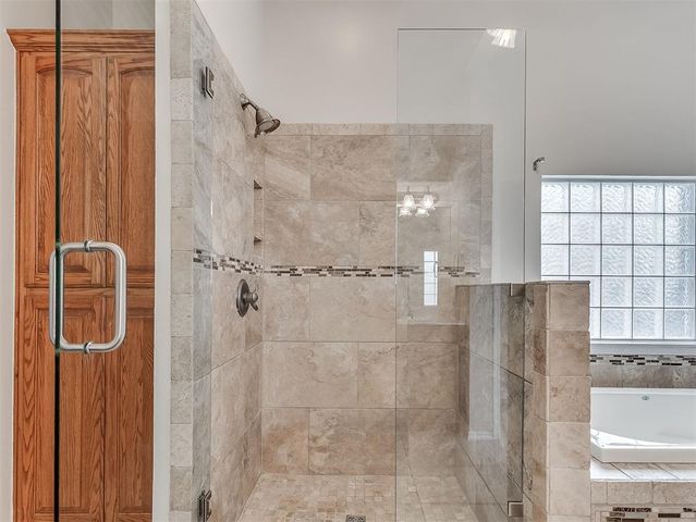 1100 Kingsway Avenue, Yukon, OK 73099