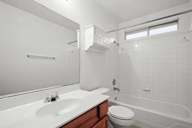 2001 Erika CV, Round Rock, TX 78664