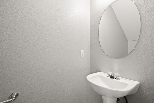 2001 Erika CV, Round Rock, TX 78664