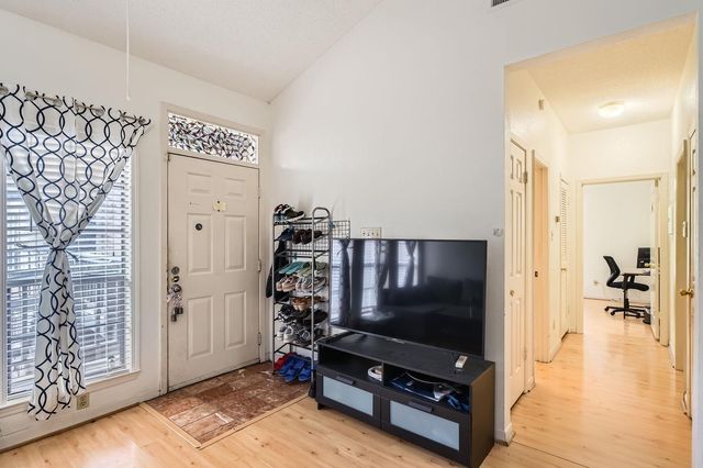 711 W 21st ST 302, Austin, TX 78705