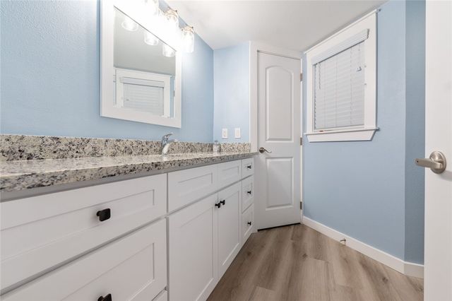 800 Sandcastle Dr 402, Port Aransas, TX 78373