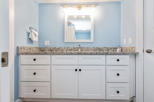 800 Sandcastle Dr 402, Port Aransas, TX 78373