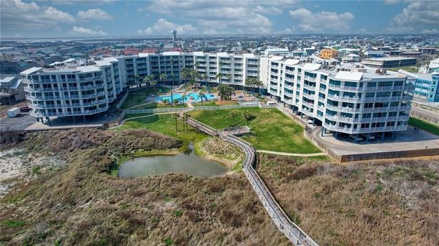 800 Sandcastle Dr 402, Port Aransas, TX 78373