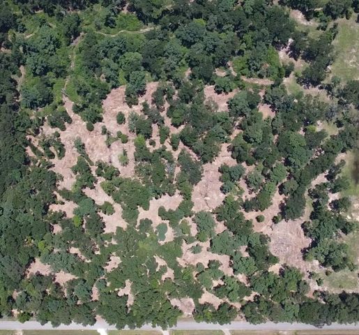 15621 Crowley Road, Conroe, TX 77306