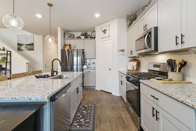 393 Trent, New Braunfels, TX 78130