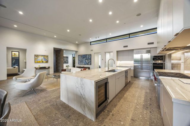 7020 E PASADENA Avenue, Paradise Valley, AZ 85253