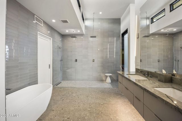 7020 E PASADENA Avenue, Paradise Valley, AZ 85253
