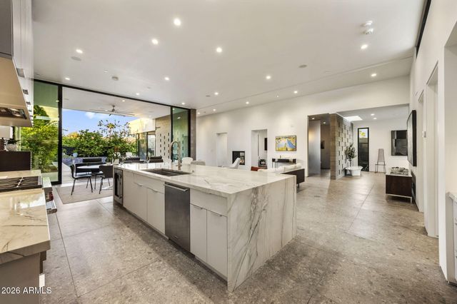 7020 E PASADENA Avenue, Paradise Valley, AZ 85253