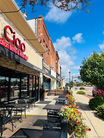 13366 North Rd, Fenton, MI 48430