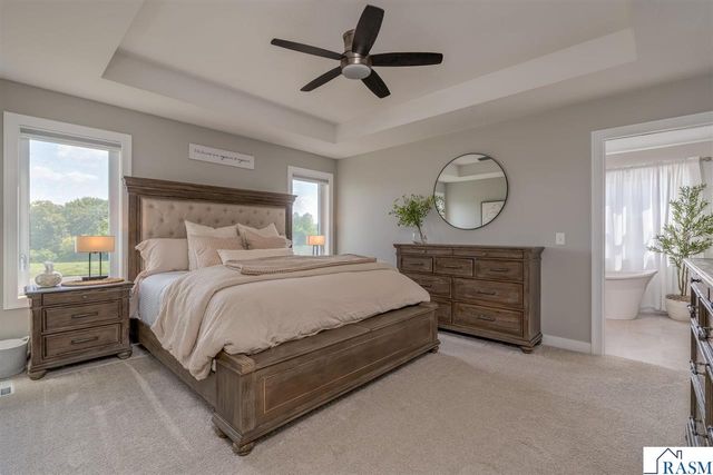 1966 Lexington Lane, North Mankato, MN 56003