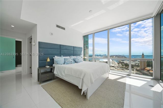 851 NE 1st Ave 2011, Miami, FL 33132