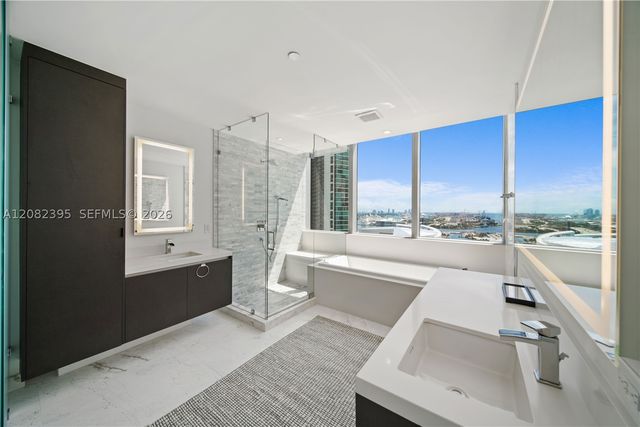 851 NE 1st Ave 2011, Miami, FL 33132